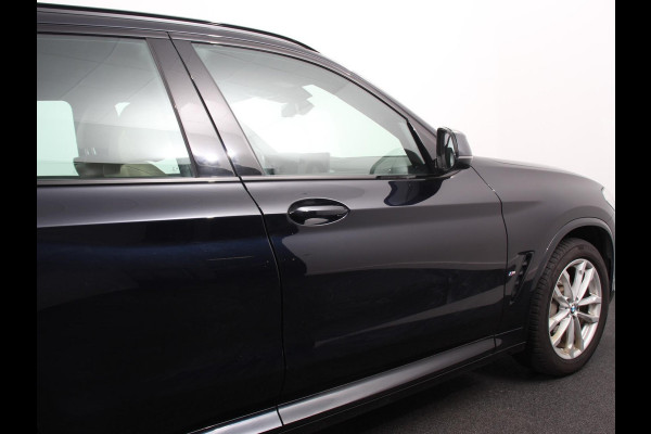 BMW X3 xDrive30e PHEV M-Sport Demo auto ! | Panorama dak | Navigatie | Climate Control | Lichtmetalen Velgen