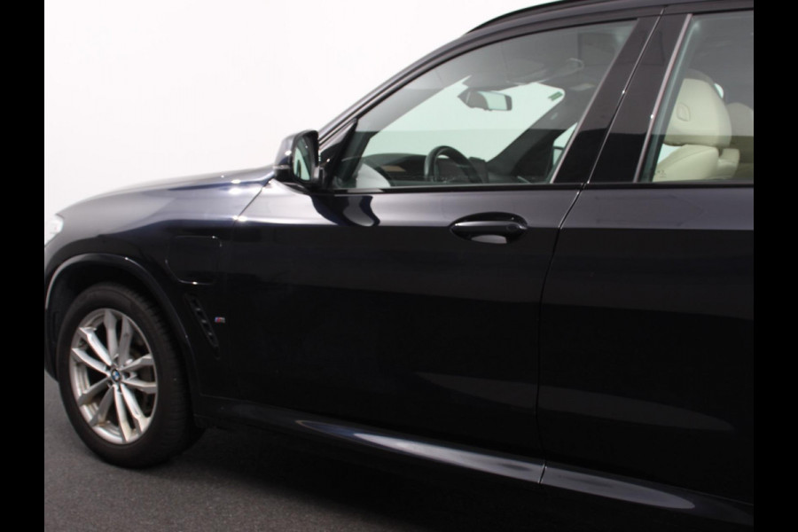 BMW X3 xDrive30e PHEV M-Sport Demo auto ! | Panorama dak | Navigatie | Climate Control | Lichtmetalen Velgen