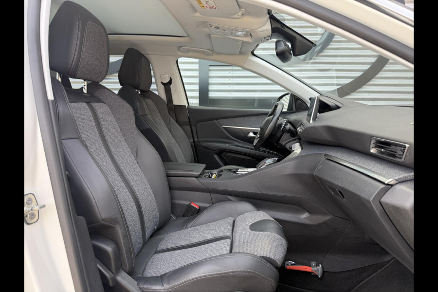 Peugeot 3008 1.2 PureTech Allure 2e Eigenaar|Navi|Pano|Camera|Trekhaak|Clima|Cruise|D-riem vv in 2024|N.A.P|APK tot 01-2028