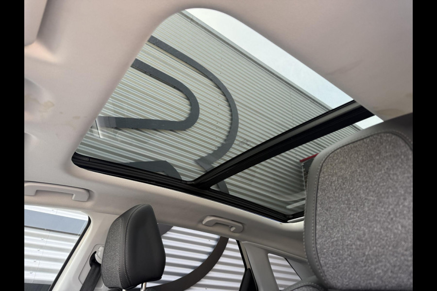 Peugeot 3008 1.2 PureTech Allure 2e Eigenaar|Navi|Pano|Camera|Trekhaak|Clima|Cruise|D-riem vv in 2024|N.A.P|APK tot 01-2028