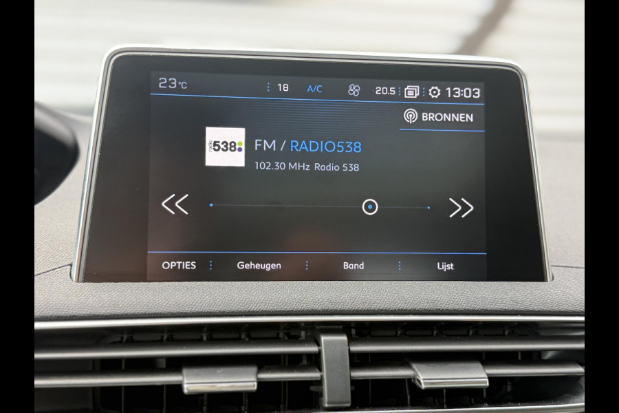 Peugeot 3008 1.2 PureTech Allure 2e Eigenaar|Navi|Pano|Camera|Trekhaak|Clima|Cruise|D-riem vv in 2024|N.A.P|APK tot 01-2028