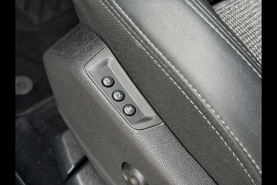 Peugeot 3008 1.2 PureTech Allure 2e Eigenaar|Navi|Pano|Camera|Trekhaak|Clima|Cruise|D-riem vv in 2024|N.A.P|APK tot 01-2028