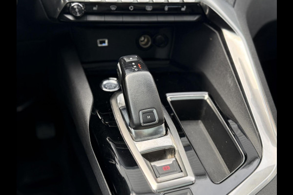 Peugeot 3008 1.2 PureTech Allure 2e Eigenaar|Navi|Pano|Camera|Trekhaak|Clima|Cruise|D-riem vv in 2024|N.A.P|APK tot 01-2028