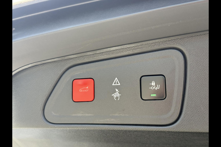 Peugeot 3008 1.2 PureTech Allure 2e Eigenaar|Navi|Pano|Camera|Trekhaak|Clima|Cruise|D-riem vv in 2024|N.A.P|APK tot 01-2028