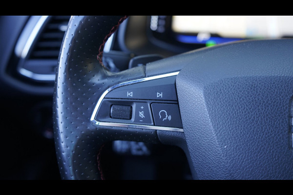 Seat Leon ST 1.5 TSI FR Ultimate Black Edition AUTOMAAT-AMBIANCE-ACC-ALCANTARA-BEATS-CAMERA-FULL LED-KEYLESS-PANORAMA-VIRTUEEL