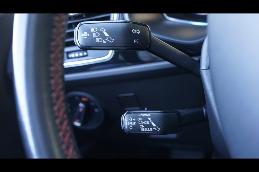 Seat Leon ST 1.5 TSI FR Ultimate Black Edition AUTOMAAT-AMBIANCE-ACC-ALCANTARA-BEATS-CAMERA-FULL LED-KEYLESS-PANORAMA-VIRTUEEL