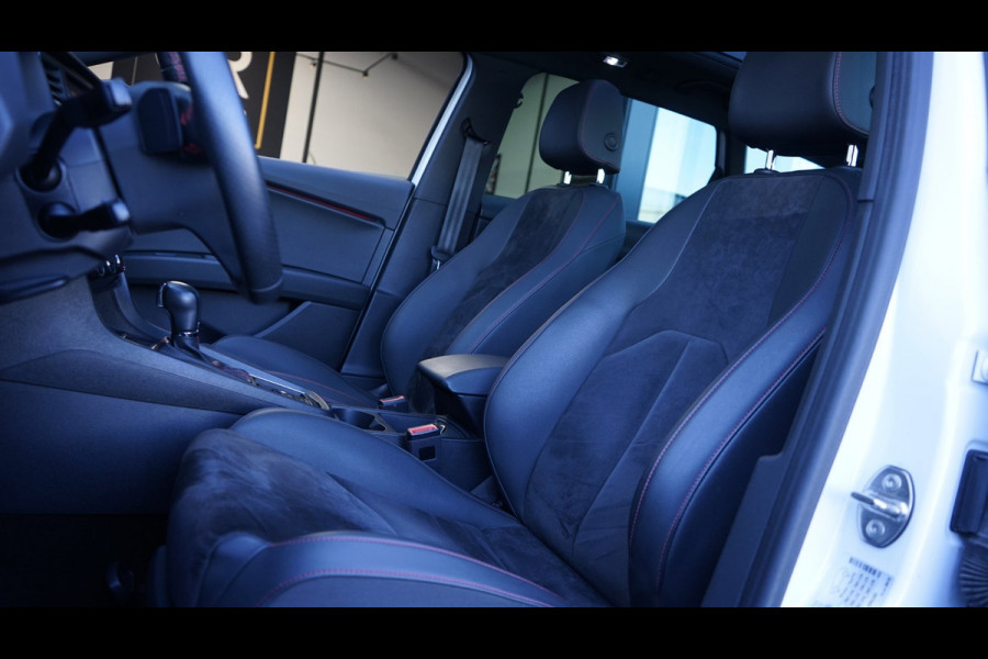 Seat Leon ST 1.5 TSI FR Ultimate Black Edition AUTOMAAT-AMBIANCE-ACC-ALCANTARA-CAMERA-FULL LED-KEYLESS-PANORAMA-VIRTUEEL