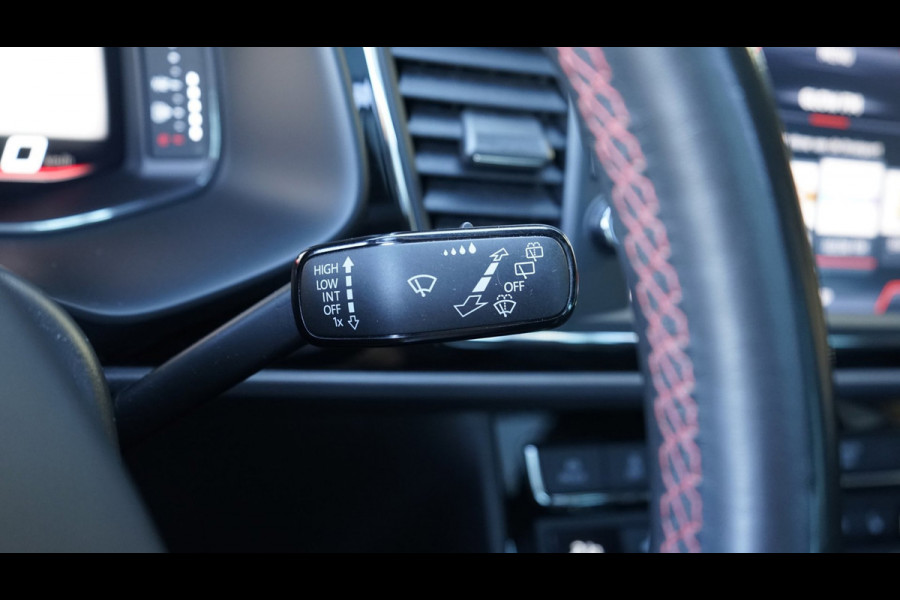 Seat Leon ST 1.5 TSI FR Ultimate Black Edition AUTOMAAT-AMBIANCE-ACC-ALCANTARA-CAMERA-FULL LED-KEYLESS-PANORAMA-VIRTUEEL