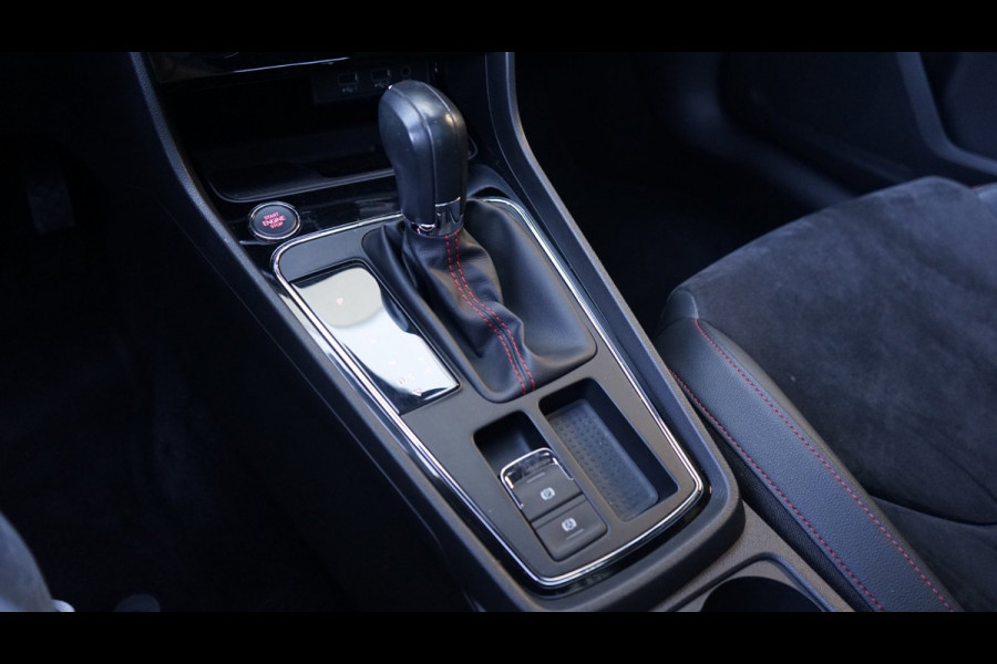 Seat Leon ST 1.5 TSI FR Ultimate Black Edition AUTOMAAT-AMBIANCE-ACC-ALCANTARA-CAMERA-FULL LED-KEYLESS-PANORAMA-VIRTUEEL