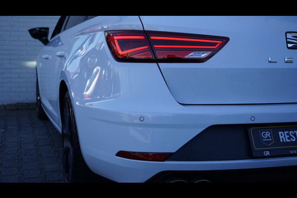 Seat Leon ST 1.5 TSI FR Ultimate Black Edition AUTOMAAT-AMBIANCE-ACC-ALCANTARA-CAMERA-FULL LED-KEYLESS-PANORAMA-VIRTUEEL