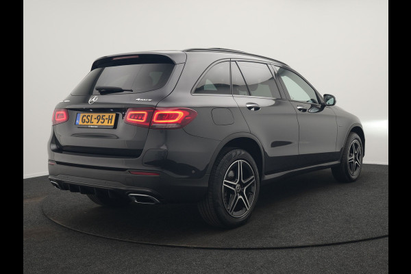 Mercedes-Benz GLC 300e 4MATIC Premium Plus PHEV 320pk Dealer O.H | Panodak | Adaptive Cruise | Sportstoelen Memory | Burmester | AMG Exterieur | Head Up | Camera | Keyless |