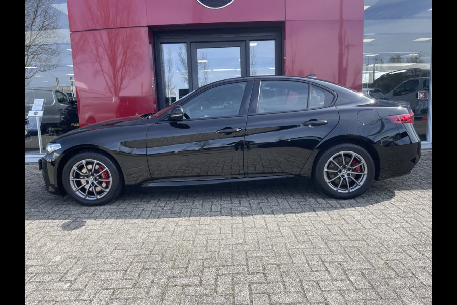 Alfa Romeo Giulia 2.0T Super 200 PK | Veloce interieur/exterieur | Trekhaak afn. | Volledig dealer onderhouden