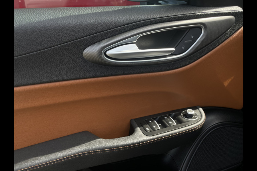 Alfa Romeo Giulia 2.0T Super 200 PK | Veloce interieur/exterieur | Trekhaak afn. | Volledig dealer onderhouden