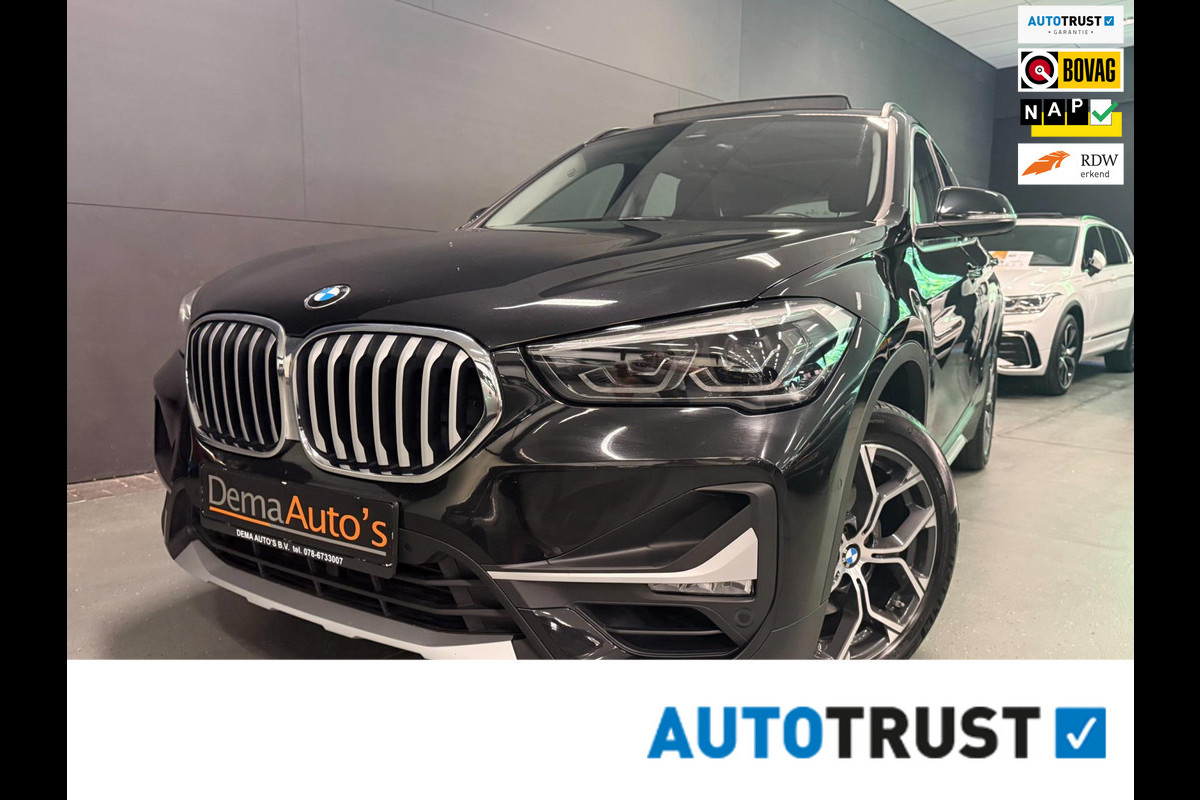 BMW X1 SDrive18i Executive Edition PANO/LEDER/H-UP/NAVI/SFEERVERL/LED/PDC/CRUISE///