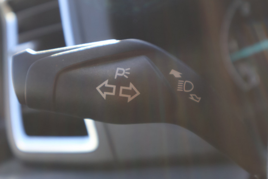 Ford Transit Custom 2.0 TDCI 130pk L1 H1 Limited Automaat