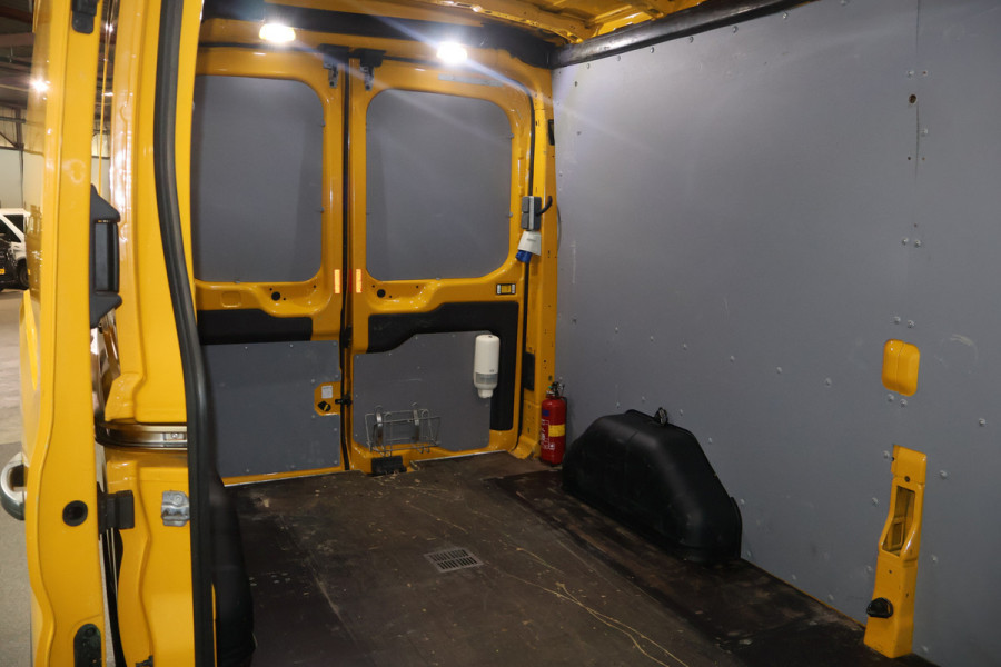 Ford Transit 2.0 TDCI 130pk L3 H2 Trend
