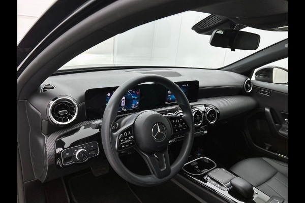 Mercedes-Benz A-Klasse 250 e Plug-In Hybrid CAMERA | CARPLAY & NAVI | LEER