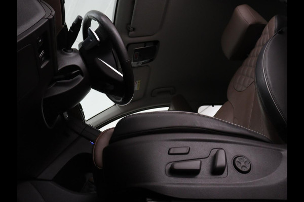 Hyundai Santa Fe 1.6 T-GDI PHEV Premium 7 Persoons | SOH 97,2% | Stoelventilatie | Trekhaak | Head-Up | Leder | Achterbankverwarming | 360 Camera | Carplay | Keyless | Adaptive cruise | Navigatie | Plug In