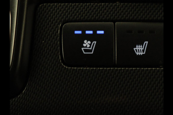 Hyundai Santa Fe 1.6 T-GDI PHEV Premium 7 Persoons | SOH 97,2% | Stoelventilatie | Trekhaak | Head-Up | Leder | Achterbankverwarming | 360 Camera | Carplay | Keyless | Adaptive cruise | Navigatie | Plug In