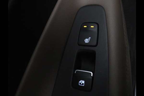 Hyundai Santa Fe 1.6 T-GDI PHEV Premium 7 Persoons | SOH 97,2% | Stoelventilatie | Trekhaak | Head-Up | Leder | Achterbankverwarming | 360 Camera | Carplay | Keyless | Adaptive cruise | Navigatie | Plug In