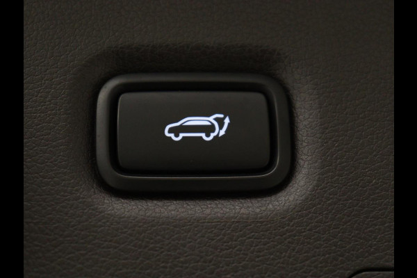 Hyundai Santa Fe 1.6 T-GDI PHEV Premium 7 Persoons | SOH 97,2% | Stoelventilatie | Trekhaak | Head-Up | Leder | Achterbankverwarming | 360 Camera | Carplay | Keyless | Adaptive cruise | Navigatie | Plug In