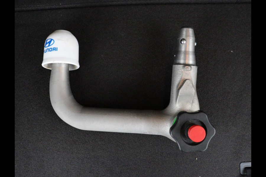 Hyundai Santa Fe 1.6 T-GDI PHEV Premium 7 Persoons | SOH 97,2% | Stoelventilatie | Trekhaak | Head-Up | Leder | Achterbankverwarming | 360 Camera | Carplay | Keyless | Adaptive cruise | Navigatie | Plug In