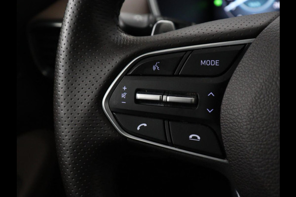 Hyundai Santa Fe 1.6 T-GDI PHEV Premium 7 Persoons | SOH 97,2% | Stoelventilatie | Trekhaak | Head-Up | Leder | Achterbankverwarming | 360 Camera | Carplay | Keyless | Adaptive cruise | Navigatie | Plug In