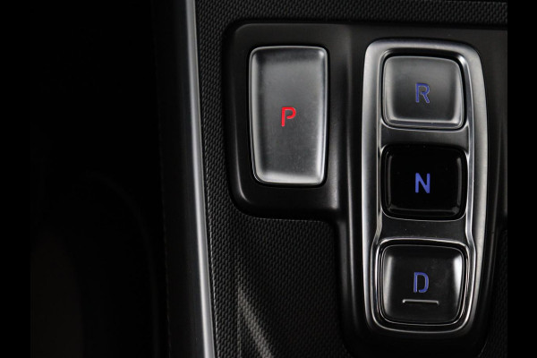 Hyundai Santa Fe 1.6 T-GDI PHEV Premium 7 Persoons | SOH 97,2% | Stoelventilatie | Trekhaak | Head-Up | Leder | Achterbankverwarming | 360 Camera | Carplay | Keyless | Adaptive cruise | Navigatie | Plug In