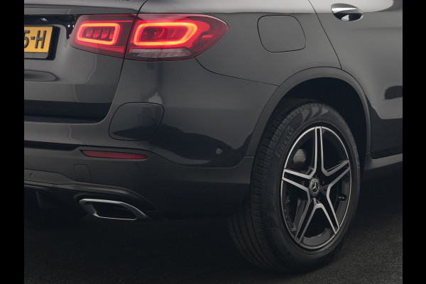 Mercedes-Benz GLC 300e 4MATIC Premium Plus PHEV 320pk Dealer O.H | Panodak | Adaptive Cruise | Sportstoelen Memory | Burmester | AMG Exterieur | Head Up | Camera | Keyless |