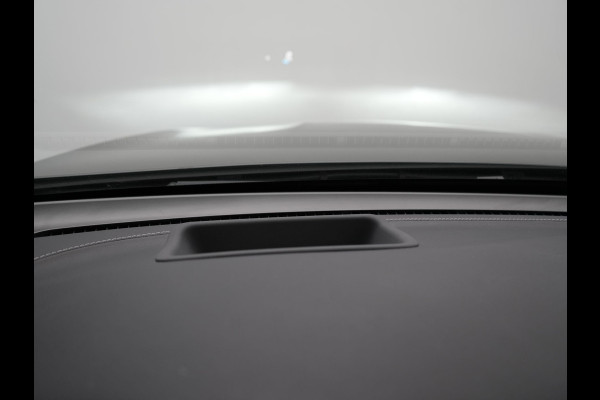 Mercedes-Benz GLC 300e 4MATIC Premium Plus PHEV 320pk Dealer O.H | Panodak | Adaptive Cruise | Sportstoelen Memory | Burmester | AMG Exterieur | Head Up | Camera | Keyless |