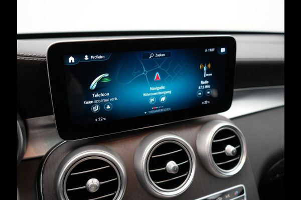 Mercedes-Benz GLC 300e 4MATIC Premium Plus PHEV 320pk Dealer O.H | Panodak | Adaptive Cruise | Sportstoelen Memory | Burmester | AMG Exterieur | Head Up | Camera | Keyless |