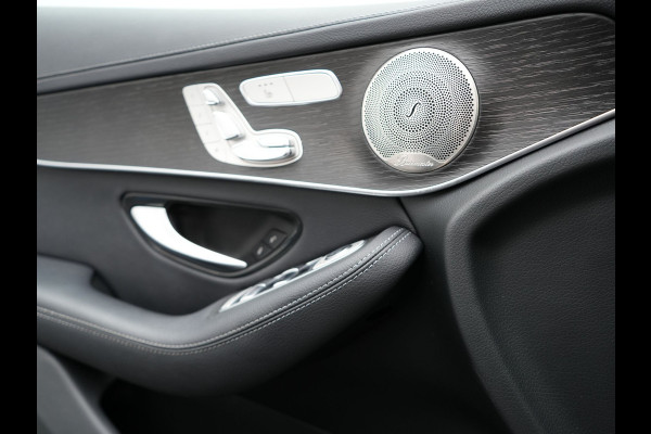 Mercedes-Benz GLC 300e 4MATIC Premium Plus PHEV 320pk Dealer O.H | Panodak | Adaptive Cruise | Sportstoelen Memory | Burmester | AMG Exterieur | Head Up | Camera | Keyless |