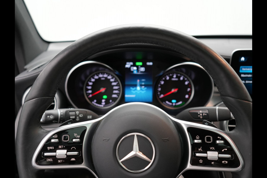 Mercedes-Benz GLC 300e 4MATIC Premium Plus PHEV 320pk Dealer O.H | Panodak | Adaptive Cruise | Sportstoelen Memory | Burmester | AMG Exterieur | Head Up | Camera | Keyless |