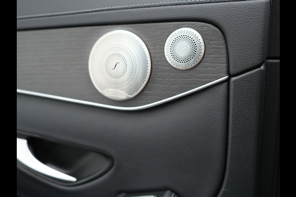 Mercedes-Benz GLC 300e 4MATIC Premium Plus PHEV 320pk Dealer O.H | Panodak | Adaptive Cruise | Sportstoelen Memory | Burmester | AMG Exterieur | Head Up | Camera | Keyless |