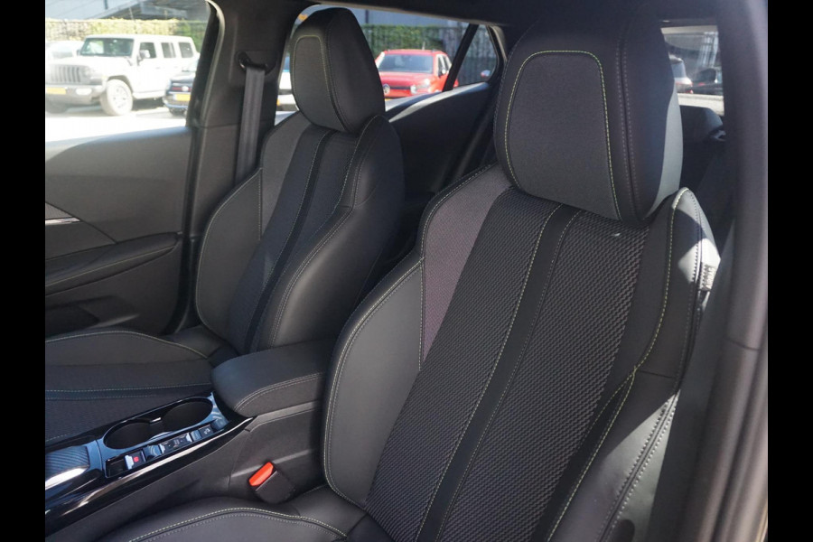 Peugeot 2008 1.2 Hybrid 136 GT 360 Camera | All seasonbanden