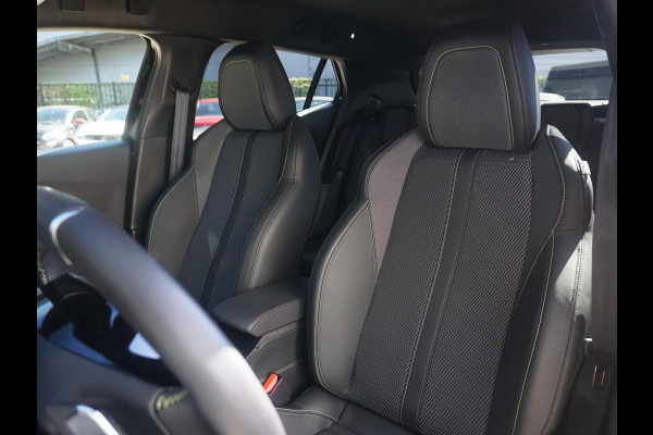 Peugeot 2008 1.2 Hybrid 136 GT 360 Camera | All seasonbanden