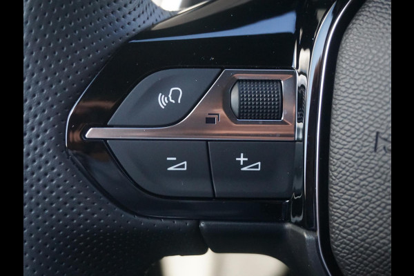 Peugeot 2008 1.2 Hybrid 136 GT 360 Camera | All seasonbanden