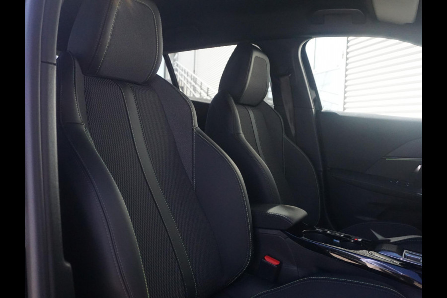 Peugeot 2008 1.2 Hybrid 136 GT 360 Camera | All seasonbanden