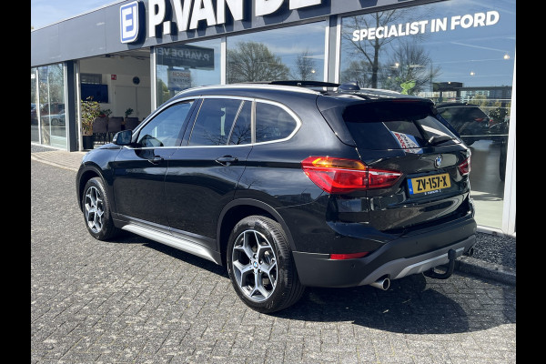 BMW X1 sDrive20i High Executive 192pk/141kW Automaat | Panodak | Afneembare trekhaak | Vol leder | Camera | Elektr. achterklep | Head-Up display | etc. etc.