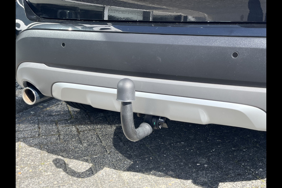 BMW X1 sDrive20i High Executive 192pk/141kW Automaat | Panodak | Afneembare trekhaak | Vol leder | Camera | Elektr. achterklep | Head-Up display | etc. etc.