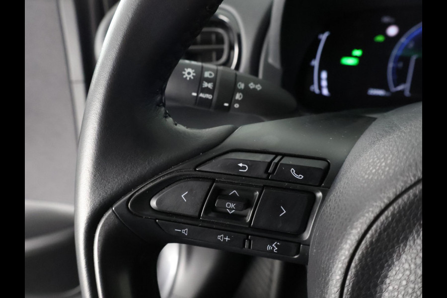 Toyota Yaris Cross 1.5 HYBRID DYNAMIC GARANTIE TOT 2035! . STUUR & STOELVERWARMING . ACHTERUITRIJ CAMERA