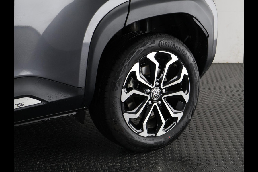 Toyota Yaris Cross 1.5 HYBRID DYNAMIC GARANTIE TOT 2035! . STUUR & STOELVERWARMING . ACHTERUITRIJ CAMERA