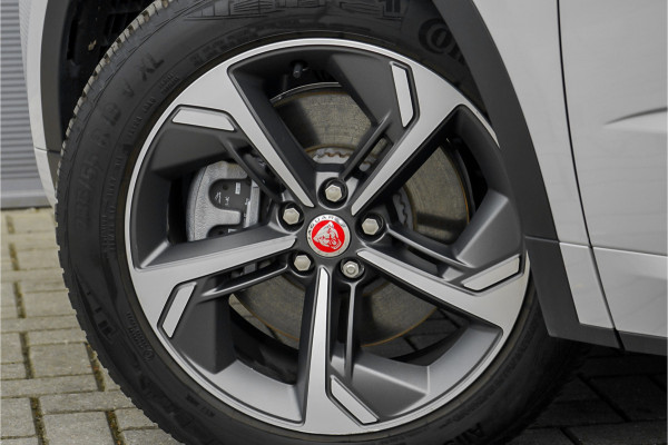 Jaguar E-Pace 1.5 P300e AWD R-Dynamic Pano CarPlay Leer