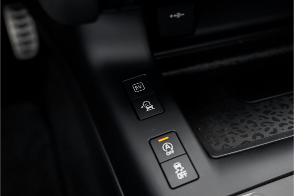 Jaguar E-Pace 1.5 P300e AWD R-Dynamic Pano CarPlay Leer