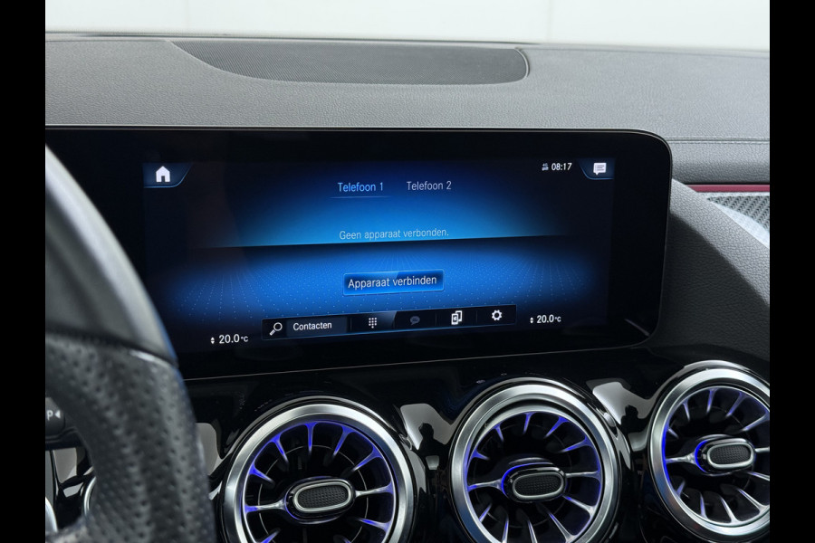 Mercedes-Benz GLA 250e AMG // Trekhaak // Distronic // Headup Display // Memory // 360 Camera // Panoramadak // Leder // 20" LM // Sfeerverlichtin