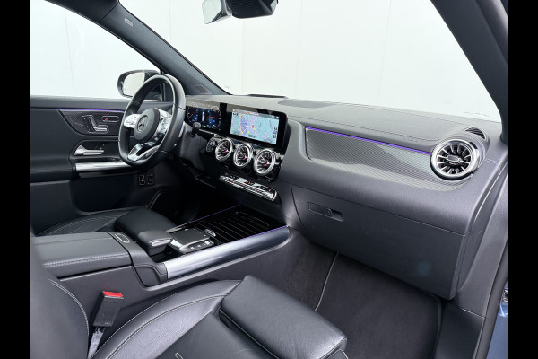 Mercedes-Benz GLA 250e AMG // Trekhaak // Distronic // Headup Display // Memory // 360 Camera // Panoramadak // Leder // 20" LM // Sfeerverlichtin