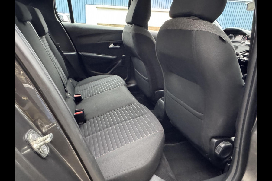 Peugeot 208 1.2 PureTech Pack - Navigatie / Apple CarPlay I Airco I LED I PDC I Sport velgen I Dealer onderhouden