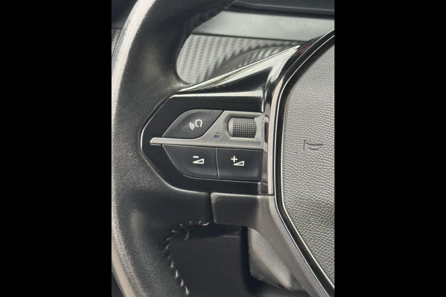 Peugeot 208 1.2 PureTech Pack - Navigatie / Apple CarPlay I Airco I LED I PDC I Sport velgen I Dealer onderhouden