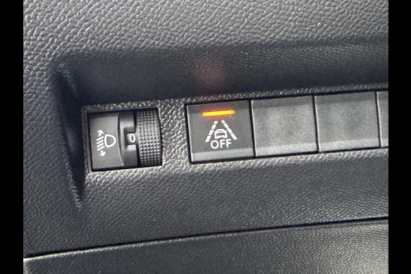 Peugeot 208 1.2 PureTech Pack - Navigatie / Apple CarPlay I Airco I LED I PDC I Sport velgen I Dealer onderhouden
