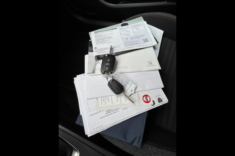 Peugeot 208 1.2 PureTech Pack - Navigatie / Apple CarPlay I Airco I LED I PDC I Sport velgen I Dealer onderhouden